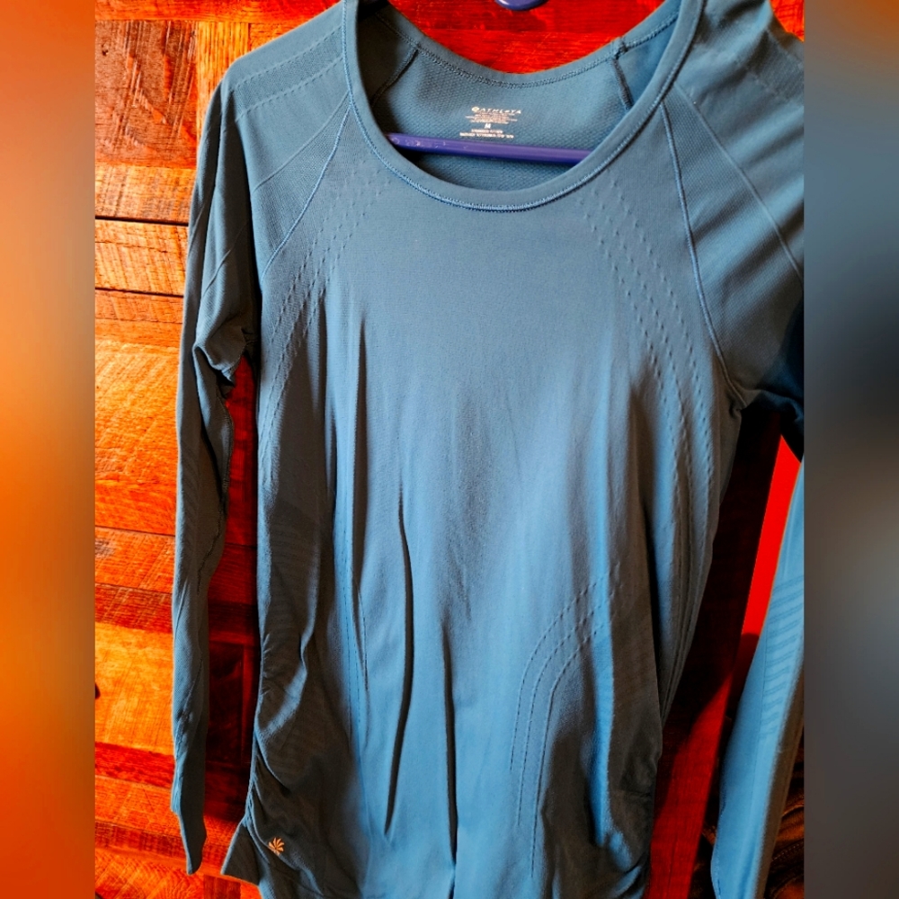 Athleta womens running top, teal size medium